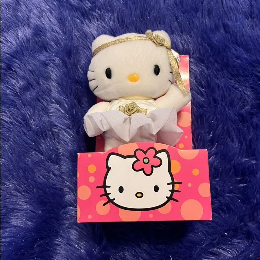 NEW!!! Hello kitty  sweet and pretty stuffed animal